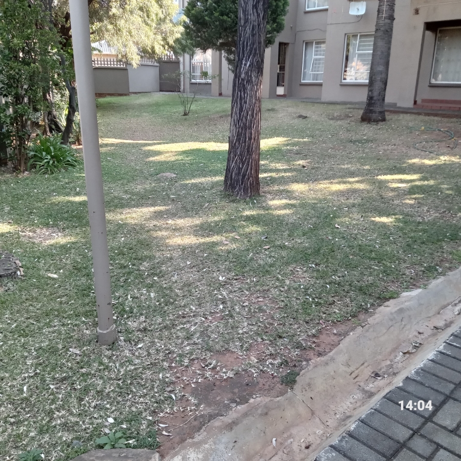 2 Bedroom Property for Sale in Geelhoutpark North West